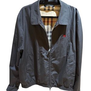 Title:
Burberry Brit Men’s Navy Harrington Jacket 🔥 Iconic Nova Check